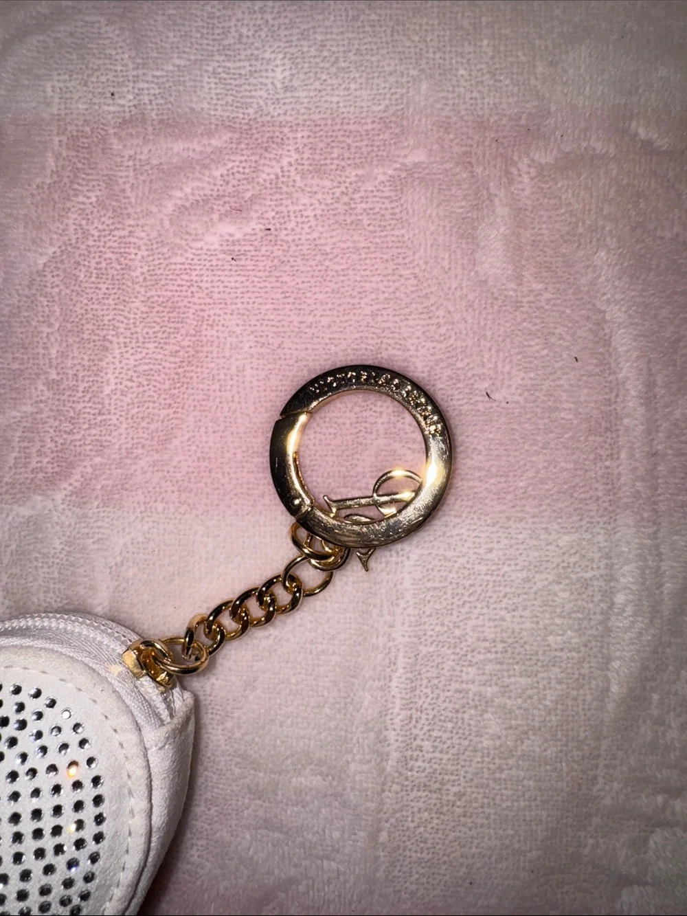 VS Heart-Shaped Rhinestone Keychain Coin Pouch - White